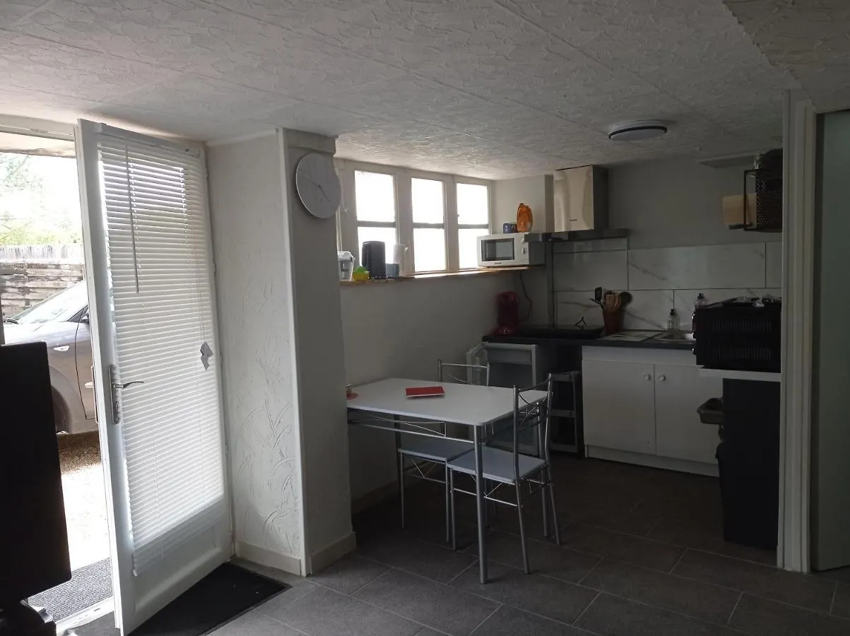 Appartement Rez De Chausse 구르동-앙-케르시 아파트